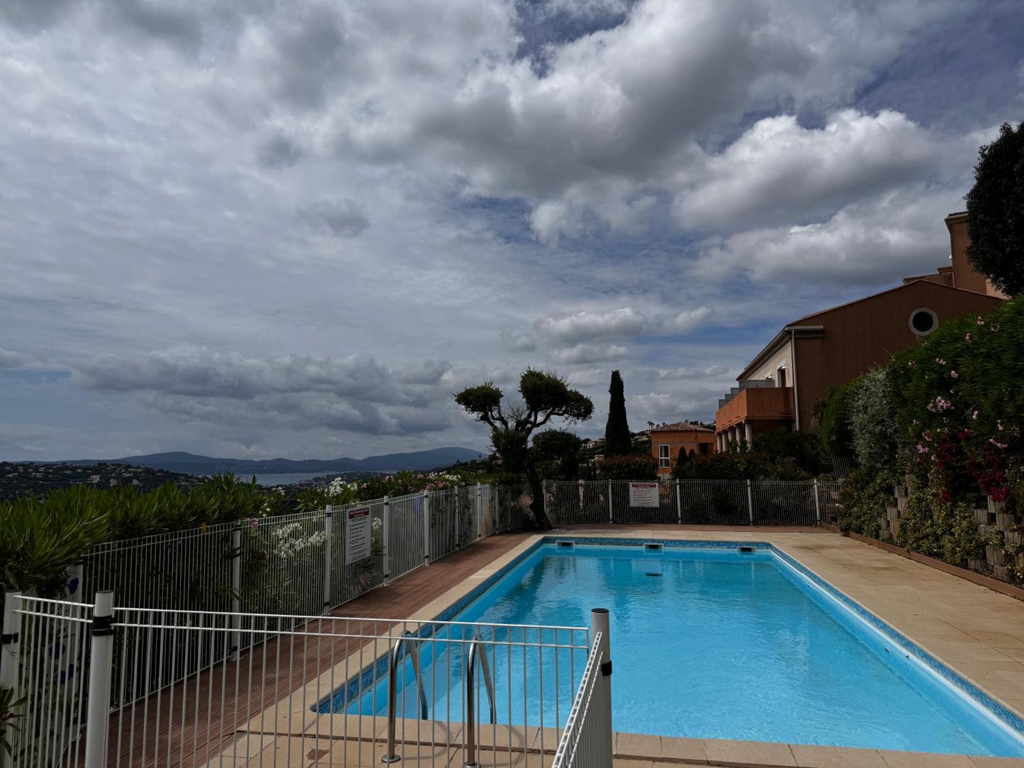 Les Cigales, Superbe Vue - Golfe De Sainte-Maximeアパートメント エクステリア 写真